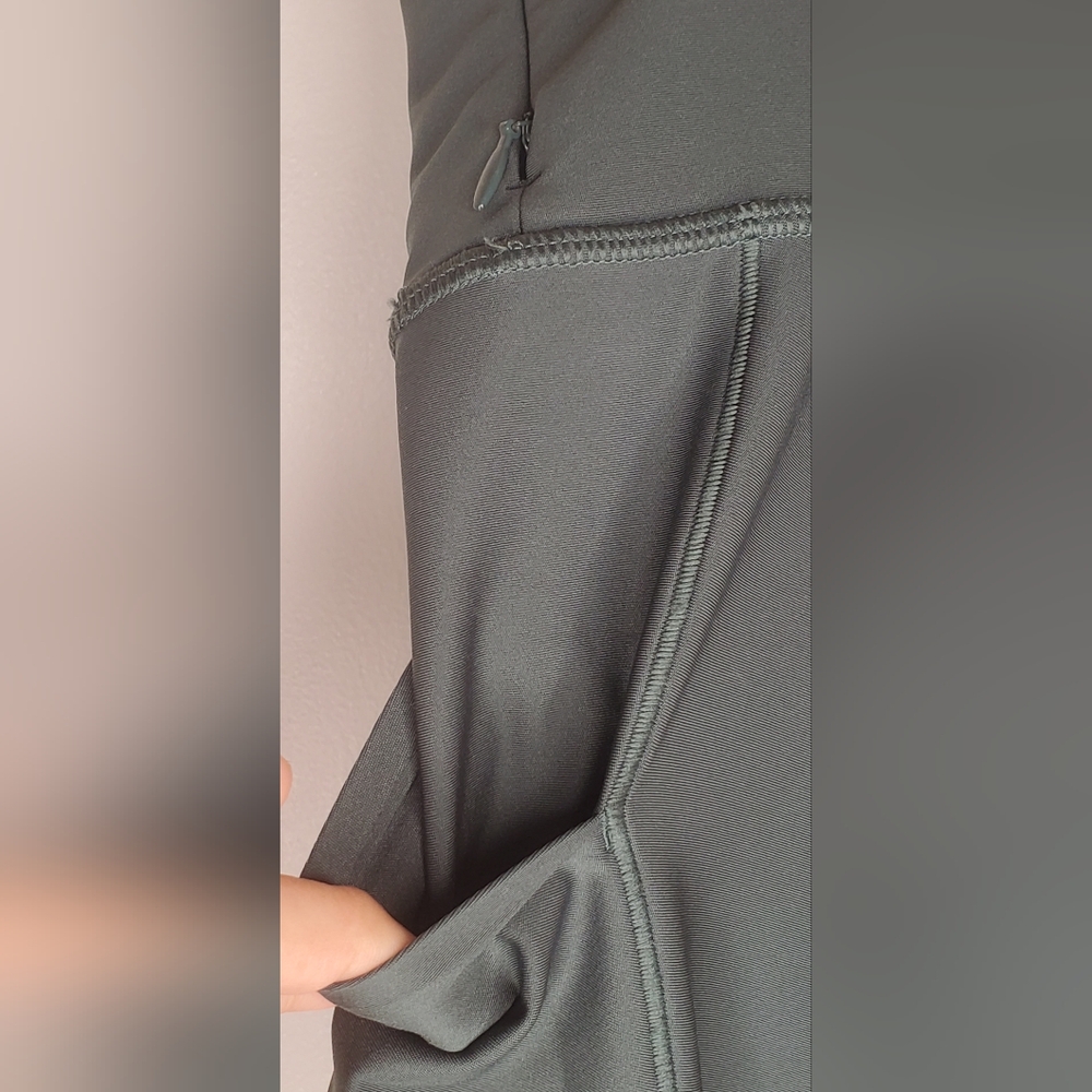 All in Motion Size M High Rise Leggings Sage Color - Picture 4 of 7